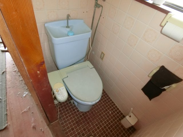 南飯塚売戸建のトイレ