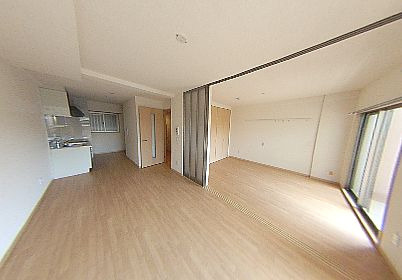 ベルフォート和泉の居間・リビング|こちらの居間で趣味の時間をお楽しみください