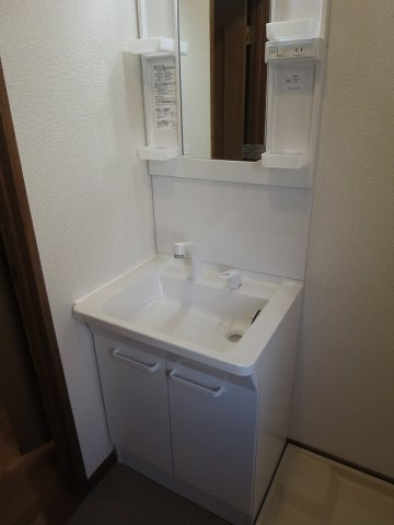 サントピア四谷の洗面所|同タイプ参考写真