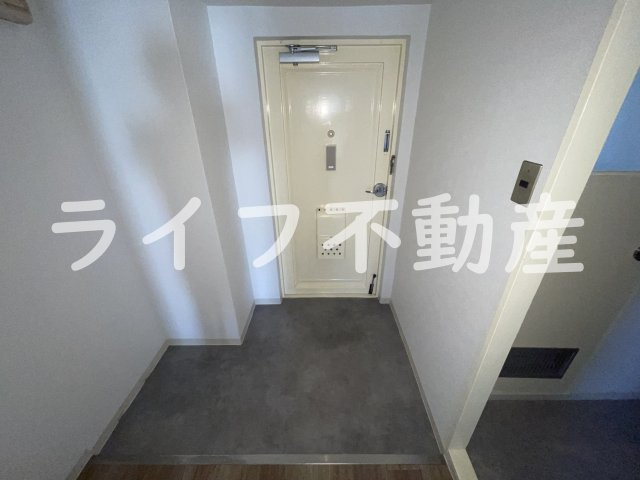 花園マンション巽の玄関