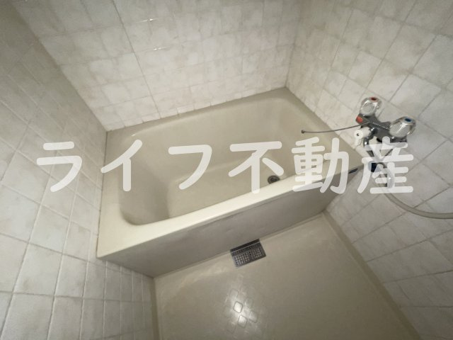 花園マンション巽の浴室