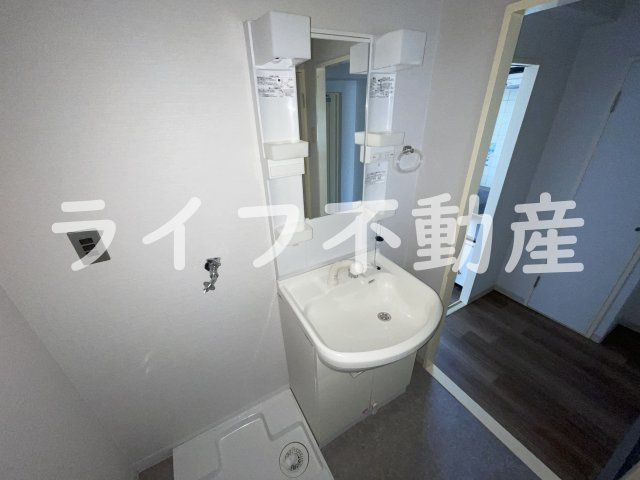 花園マンション巽の独立洗面台