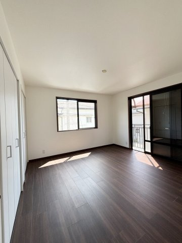 西蔵町 リフォーム済 一戸建の洋室