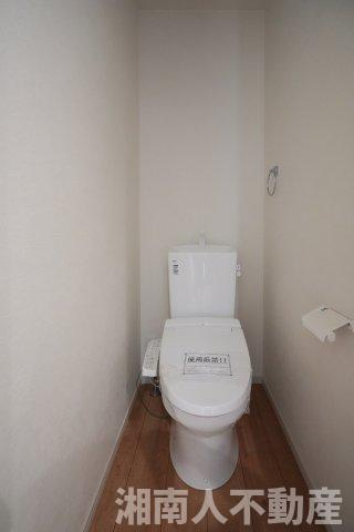 藤沢市鵠沼海岸３丁目５４２８新築戸建のトイレ|シンプルで使いやすいトイレです