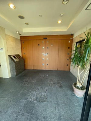 【エントランス】 | デ・リード鶴見緑地パークサイド