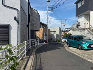 【前面道路含む現地写真】 | 前面道路