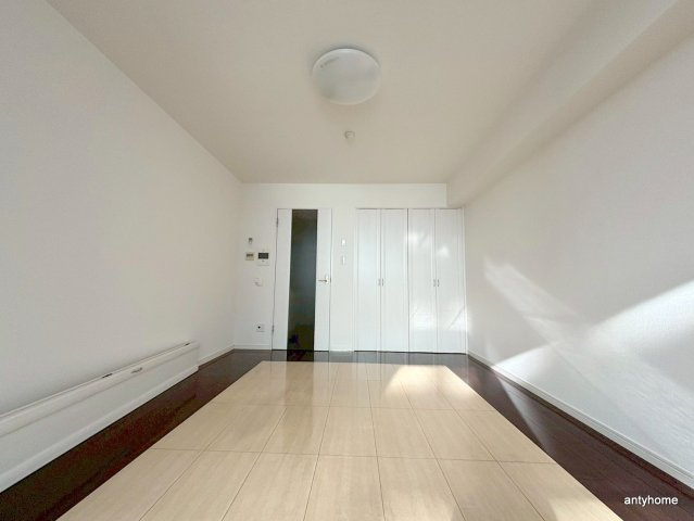 モンサンミッシェル北浜の洋室