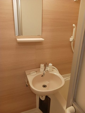 レジデンスササハラの洗面所|スペースが確保できる洗面所です