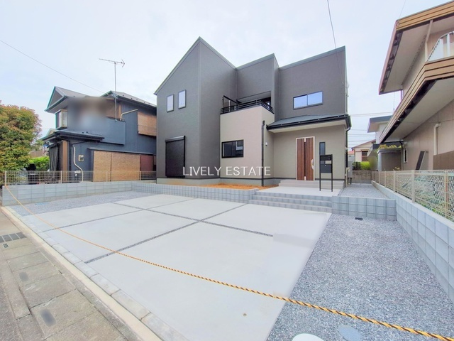 越谷市弥栄町3丁目 新築分譲住宅 1号棟の駐車場