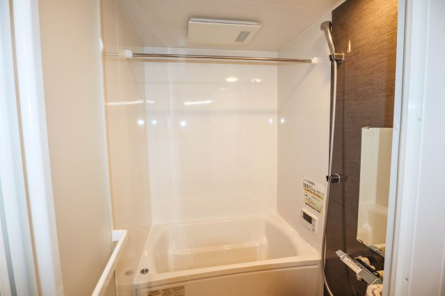 【浴室】 | コープ野村梅田Ａ棟 | 落ち着ける浴室
ユニットバス新調いたしました♪