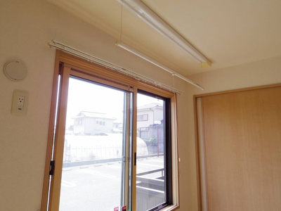 【設備】 | グランドソレイユ Ａ・Ｂ | 室内物干し（雨の日などに重宝します）