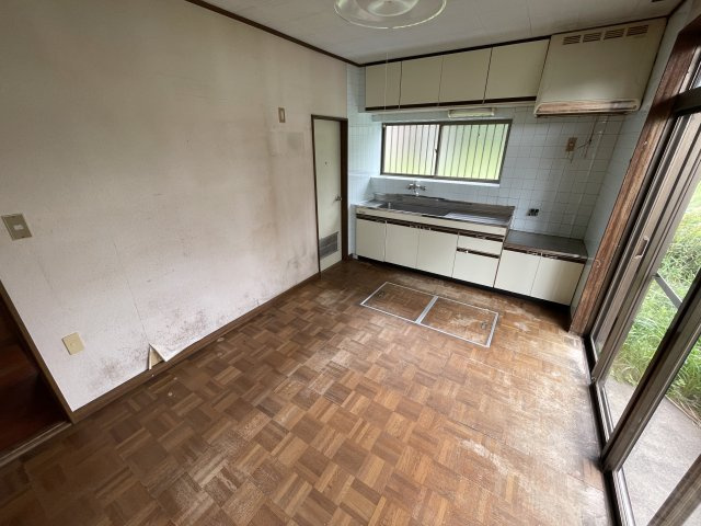 南横川3DK中古戸建の洋室