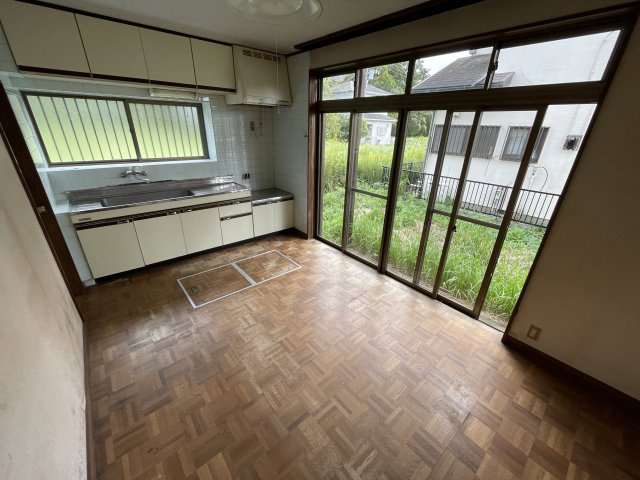 南横川3DK中古戸建の洋室