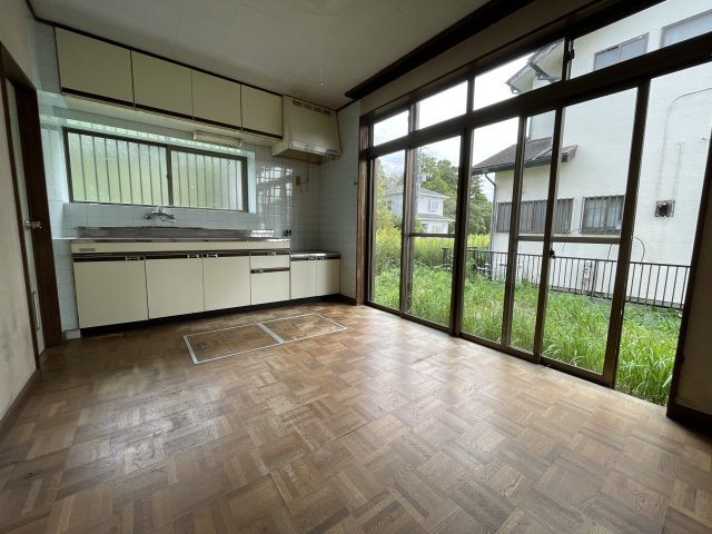 南横川3DK中古戸建の洋室