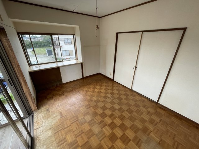 南横川3DK中古戸建の洋室