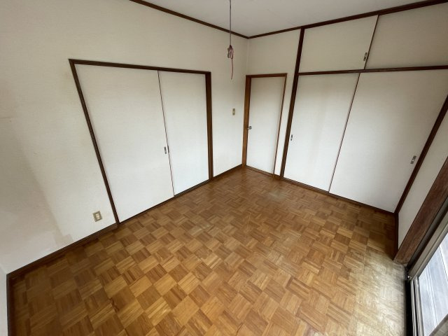 南横川3DK中古戸建の洋室