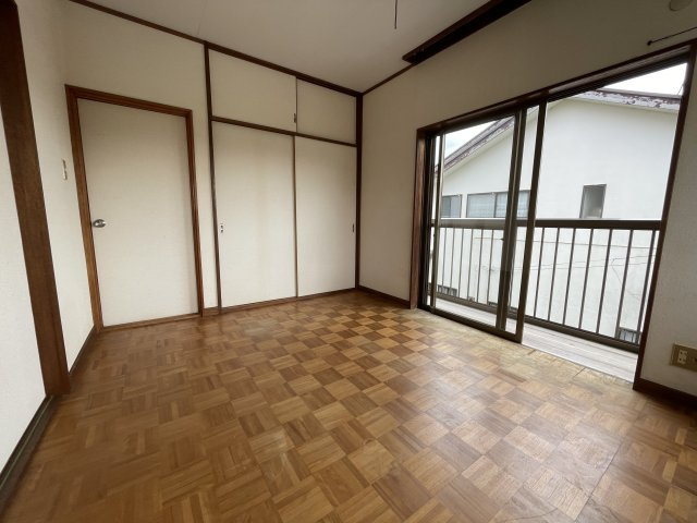 南横川3DK中古戸建の洋室