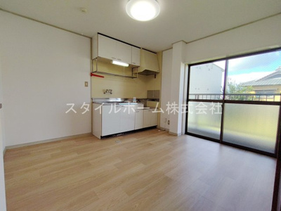 【居間・リビング】 | レジデンス西山