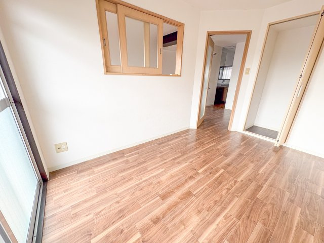 コーポラス翌檜の洋室