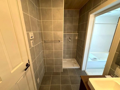 【その他】 | ヴィラアイビス | 壁・床素材は湿気を吸収してくれる素材です