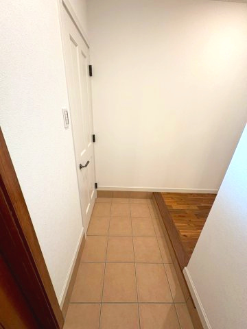 【玄関】 | ヴィラアイビス