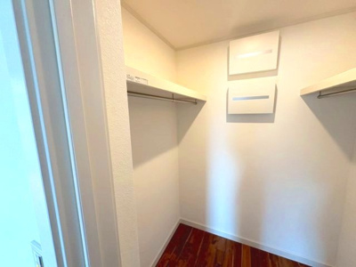 【収納】 | ヴィラアイビス | 沢山のお洋服も収納出来ます