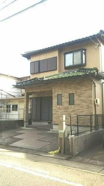 高間町貸家