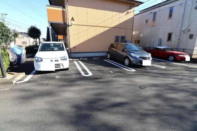 アメージング Ａ・Ｂの駐車場|駐車場