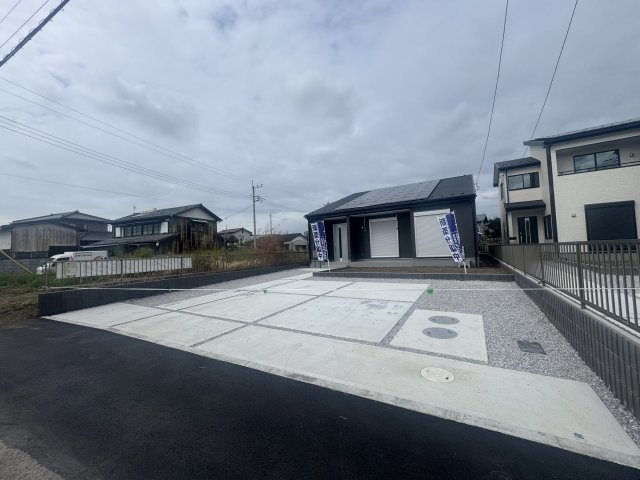 新築　太田市鳥山上町第4　Livele Garden.S　１号棟の駐車場|現地写真　駐車スペースは並列4台分可能です！
