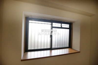 【内装】 | アンフィニ6 | 出窓付き