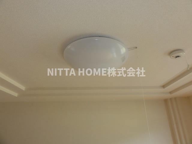 クレシアのその他|照明器具がついています◇