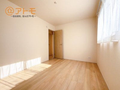 【子供部屋】 | 沼津市中沢田Ⅰ　新築一戸建て　A号棟 | 収納豊富な洋室は使い勝手良好です！