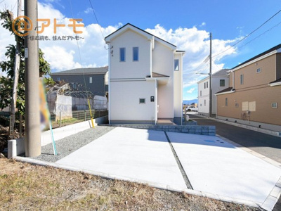 【駐車場】 | 沼津市中沢田Ⅰ　新築一戸建て　A号棟 | ゆったりスペースで、駐車も楽ちん♪