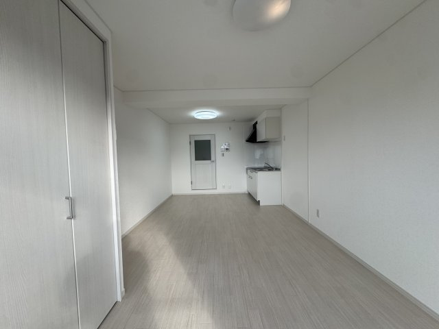 神戸市北区鈴蘭台東町４丁目の賃貸マンションの居間・リビング