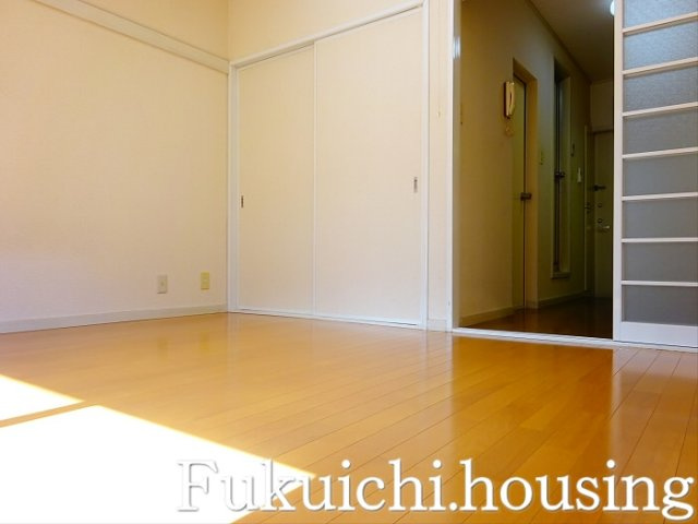 ハウス松園の居間・リビング