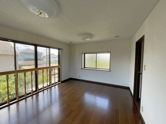 大網白里市木崎中古戸建の洋室