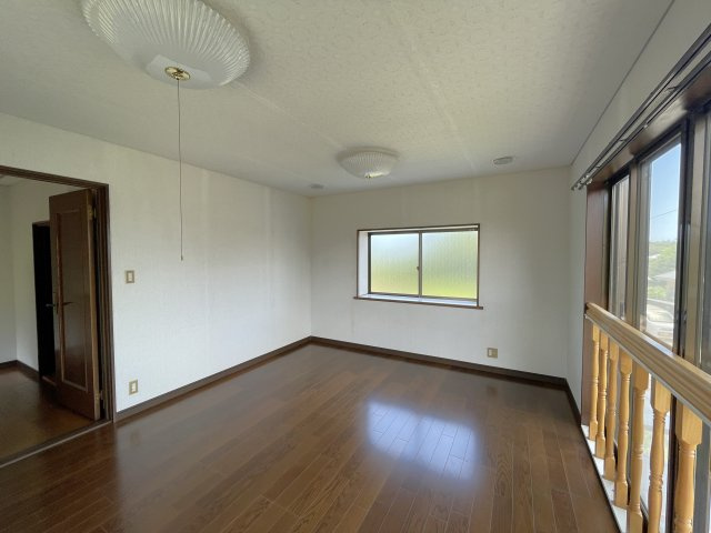 大網白里市木崎中古戸建の洋室