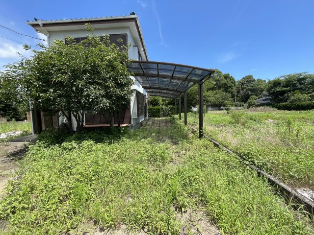 大網白里市木崎中古戸建の駐車場