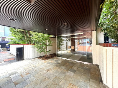 【エントランス】 | ルイマーブル乃木坂