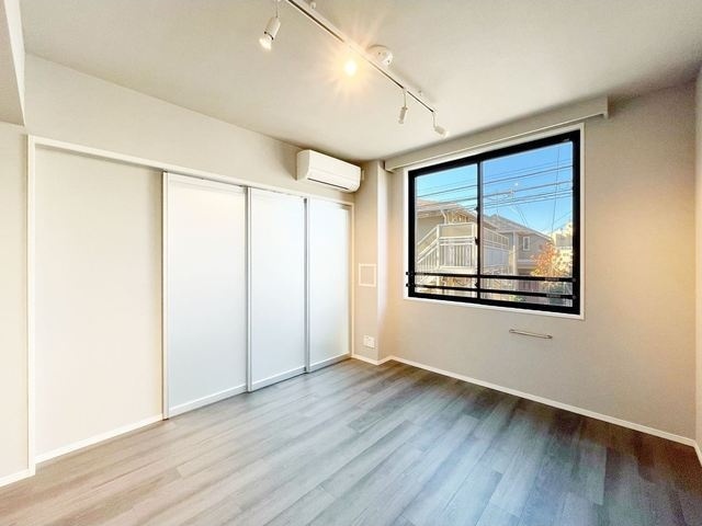 ラ・ペルラ下北沢の寝室