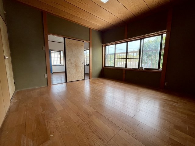 日進市岩藤町一ノ井貸家の居間・リビング