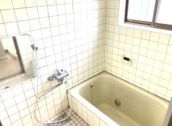 日進市岩藤町一ノ井貸家の浴室
