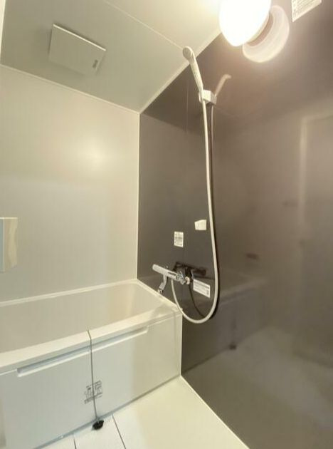 第3マサキビルの浴室