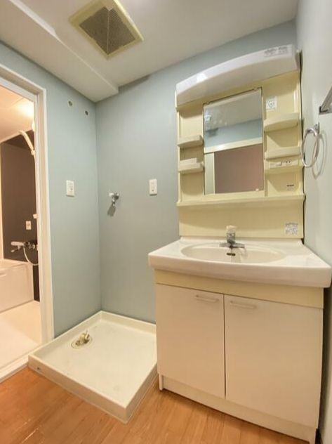 第3マサキビルの独立洗面台