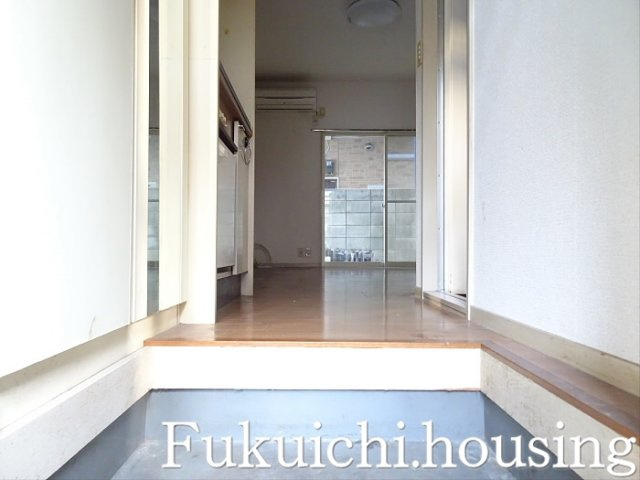 ソネット経堂の玄関