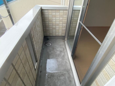 【バルコニー】 | 悠悠 | 外からの目が気にならないバルコニーで洗濯物が干せます