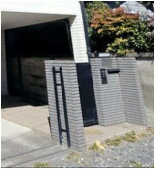 西堀二丁目戸建のエントランス