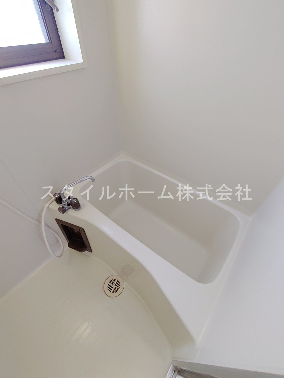 レジデンス西山の浴室