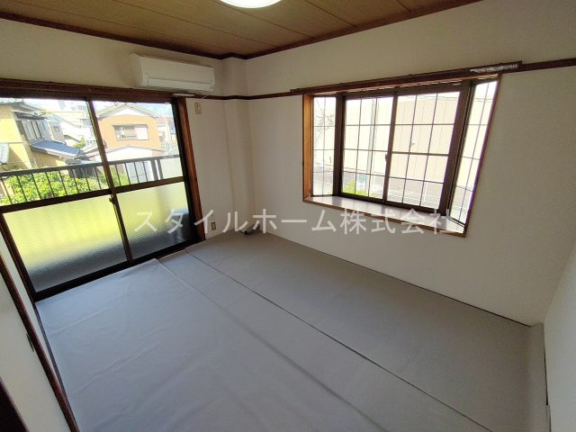 レジデンス西山の和室