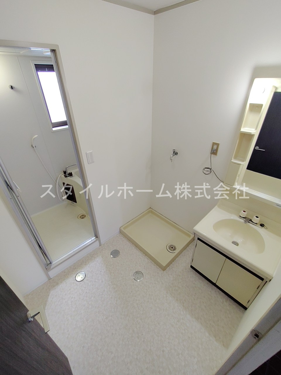 レジデンス西山の洗面所